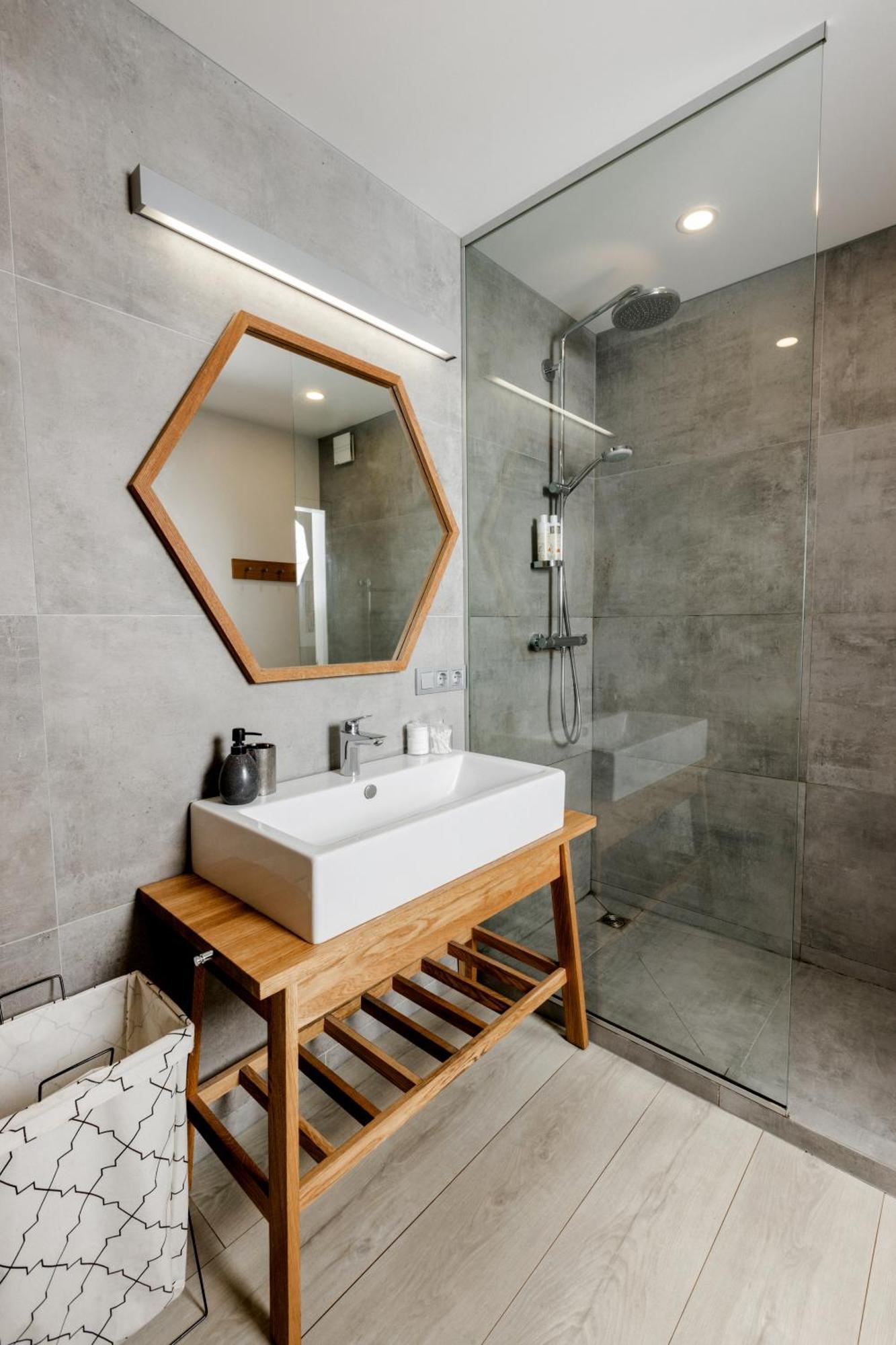 Modern And Spacious Loft Type Apartment 8 With Free Private Parking By "Owl Jazz Apartments" كاوناس المظهر الخارجي الصورة